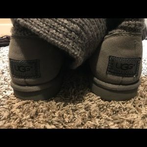 UGG SWEATER BOOTS. !